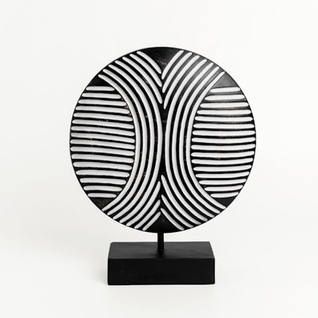 Koristeellinen geometrinen polyresiinilevy, musta/valkoinen, 25x7x30cm