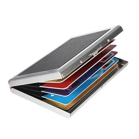 Kortholder i rustfrit stål med sorte læderdetaljer