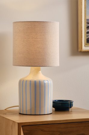 Jotex - LISA bordlampe blå - Kjøp Bordlamper hos Jotex