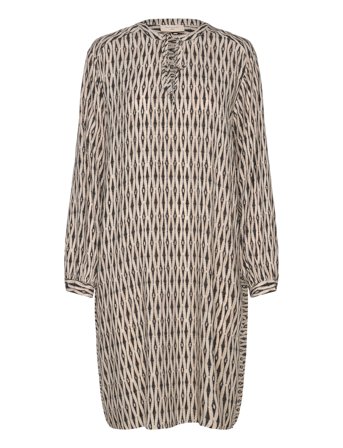 Dress From Freequent In A Light Material With Cut And Sew Details For A Contrast Black FREE/QUENT