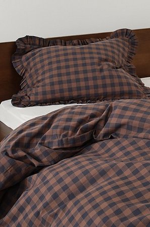 Jotex - Frill Tyynyliina Röyhelöinen Orgaaninen 50x60 Cm Ruskea/musta Ruskea/musta - LAUREN - Osta Tyynyliinat Jotex