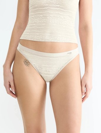 sloggi Sloggi Free Evolve String Lace - White - 2