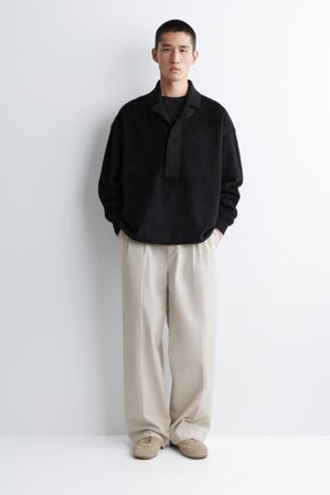 COS Homme Pull À Col Polo Et Patte De Boutonnage En Laine in Noir