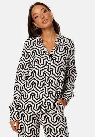 VILA Daca Sana L/S Oversize Shirt Black AOP:SANA Klær