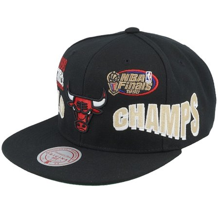 Mitchell & Ness - NBA Schwarz snapback Cap - Chicago Bulls World Champs Black Snapback @ Hatstore