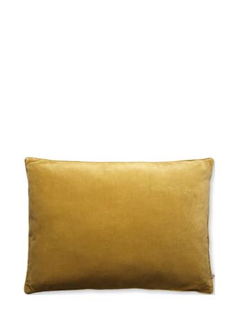 Velvet Piping Cushion 50X70 Cm Home Textiles Cushions & Blankets Cushions Gul Rosemunde