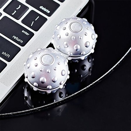 Integroitu hierontapallo 3D Gravity Retiisi sormenpäälelu