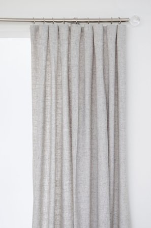 Hasta - Gardin Lina 132x250 - Grå - Veckbandslängder - 250 - Från Homeroom