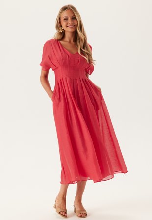 FOREVER NEW - Francine V Neck Midi Dress - Red - Kläder - - Bubbleroom