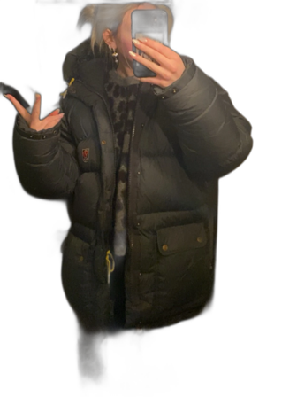 Mörkgrå dunjacka från Fjällräven kan tänka byta mot en mindre storlek