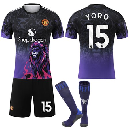 25-26 Manchester United F.C. Special Edition NO.15 Yoro Drakter Barn Voksen Fotballutstyr med Sokker