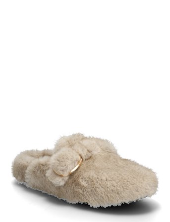 Steve Madden | Plushie | 36