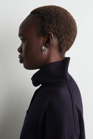 COS Women's Orecchini A Perno Effetto Nastro Ritorto in Argentato