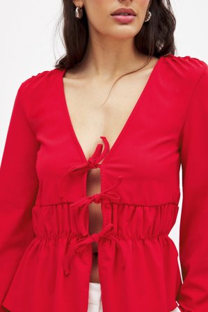 NA-KD - Topp med knyting foran - Bluser - Rød - M