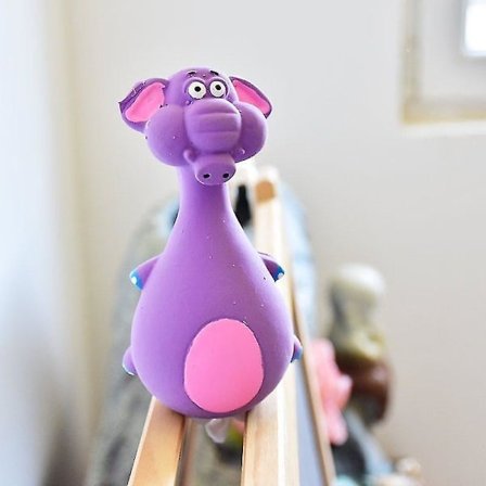 Leke med pipelyd for hunder, lateks (1 stk lilla)