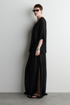 COS Bawełniane Spodnie Plażowe in Czarny