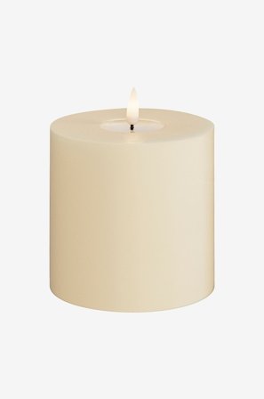 DeluxeHomeart - LED-pelarljus 10x10 cm - Vit - Ljus - Från Homeroom