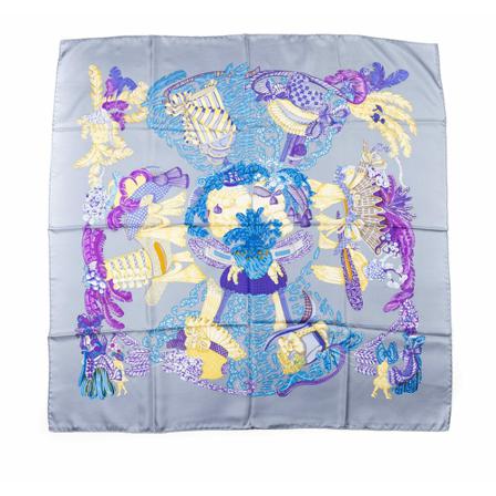 Hermès Vintage, Pre-owned Scarf 90*90cm Grijs, Dames, Maat:ONE Size