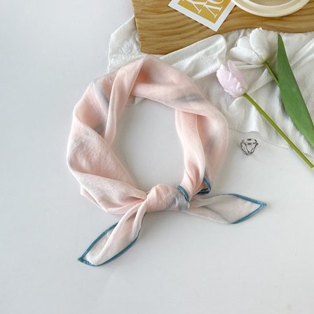 Enfärgad 70 cm liten fyrkantig scarf, andningsbar och svettabsorberande, konstnärligt temperament, enkel professionell scarf damscarf