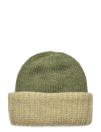 Two-T D Oma Beanie Accessories Headwear Beanies Khaki Green Becksöndergaard