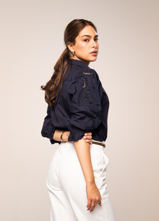 MISSMAYA - Amy Embroidered Shirt Marine Poplin - XS