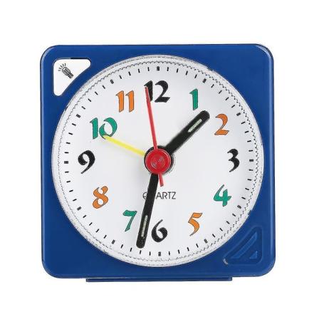 Mini Reisevekkeklokke: Kvarts LED-lys, Snooze-funksjon, Batteridrevet