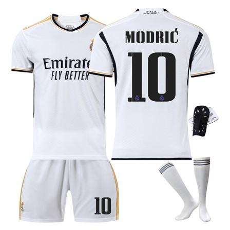 23-24 Real Madrid trøje 20 Vinicius 10 Modric 9 Benzema No. 10 Modric XL