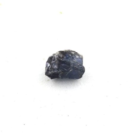 Kivet ja Mineraalit. Safiiri. 1,11 ct. Ambatondrazaka, Alaotra-Mangoro, Madagaskar.