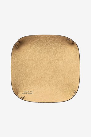 MiLLE W NORDISK DESIGN - Bricka Stockholm Small - Beige - Brickor - Från Homeroom