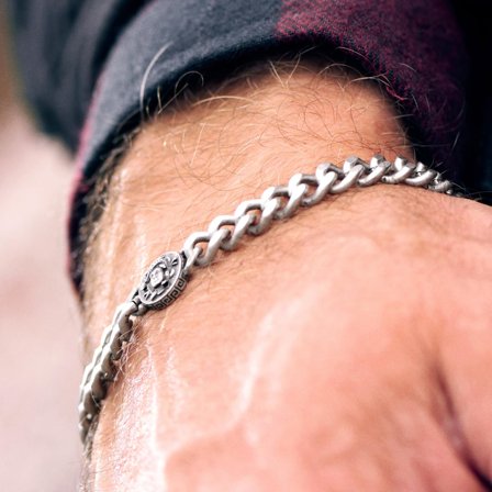 Obelius | Pulsera vintage con Medusa en tono plateado para hombres - Pulseras de acero