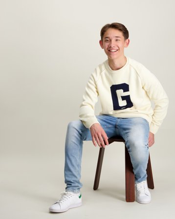 GANT GRAPHIC RAGLAN C-NECK Kremfarget Genser Gutt - Kids Brand Store