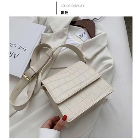 Nuori tekstuuri korealainen tyyli retro pienet käsilaukut naisten 2022 uusi pieni neliölaukku yksi olkapää crossbody internet-julkkis käyttää muotia 