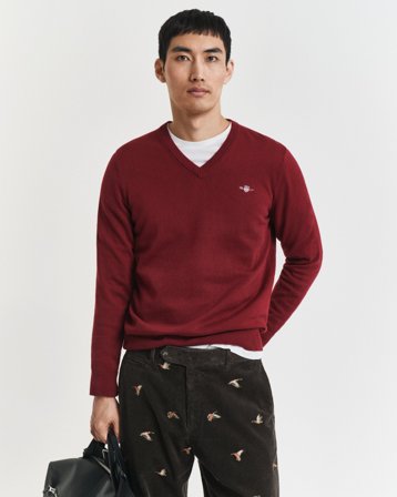 GANT Herren Klassischer V-Neck Pullover aus Baumwolle (M) Rot