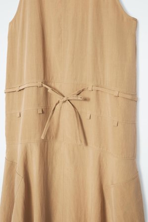 COS Femme Robe Longue Parachute Asymétrique in Beige