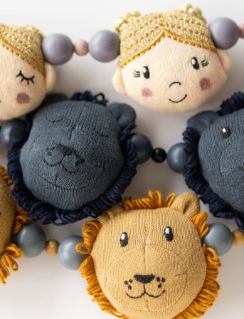 Smallstuff Stroller Chain, Knittet, Navy Lion - Black - 25X 5X 2CM