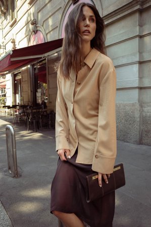 Janka Polliani x NA-KD Chemise ajustée - Tenue de bureau - Beige - EU 44