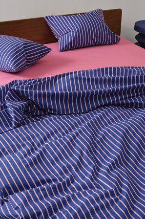 Jotex - Sengesett Dobbeltseng Økologisk Koboltblå/rosa - SIMA - Kjøp Dobbeltseng hos Jotex