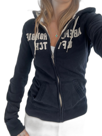 Abercrombie & fitch zip