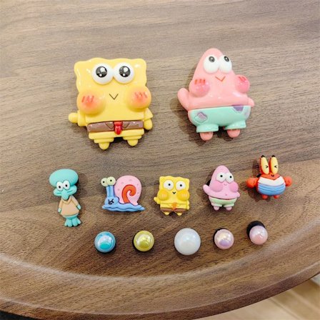 12 stk. 3D Clog Sandaler Smykker (Sponge Bob), Sko Charms, Søde Sko Smykker til Clogs Sko Armbånd DIY
