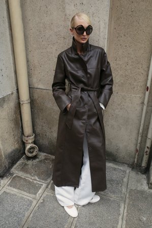 Lovisa Worge x NA-KD Faux Fur Collar PU Coat - Jakker & frakker i imiteret pels - Brun - EU 44