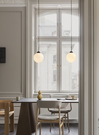 Apiales 1 large taklampe Ø20 - satin black/opal