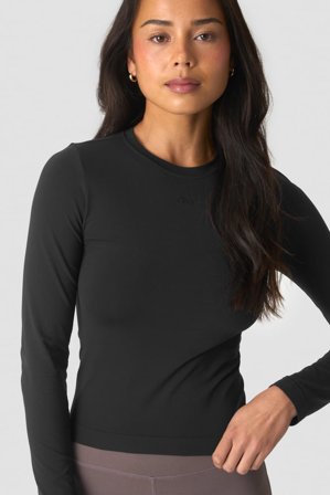 Essence Seamless Long Sleeve Black