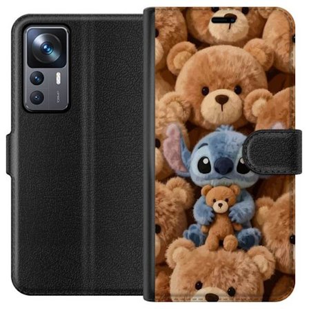 Yhteensopiva Lompakkokotelo Xiaomi 12T Pro Stitch ympäröity ruskeilla teddykarhuilla, joilla on pieni nallekarhu sylissään söpössä ja kodikkaassa kawa