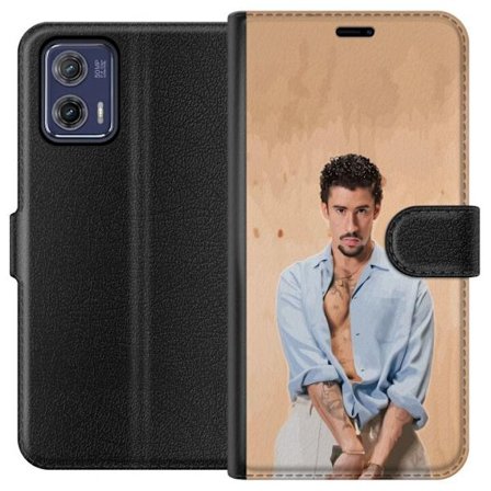 Yhteensopiva Lompakkokotelo Motorola Moto G73 Bad Bunny Super Bowl-inspiroima grafiikka, jossa NFL-trofe ja San Franciscon silta urheilusuunnittelussa