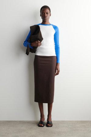 COS Women's T-Shirt Con Maniche A Contrasto in Blu