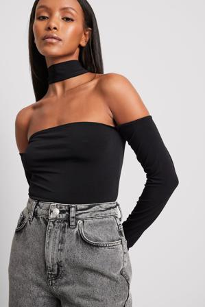 NA-KD Haut asymétrique avec tour du cou - Crop tops - Noir - Medium