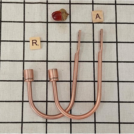 Antik koppar färg set med 2 gardinuppsättningar - Metallkrokar väggmonterade - för gardiner och draperier