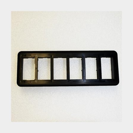Monteringsram för 6 kontakter