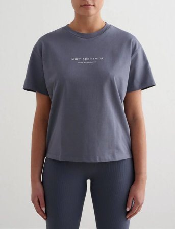 aim ́n Serif Boxy T-Shirt - Blue - M