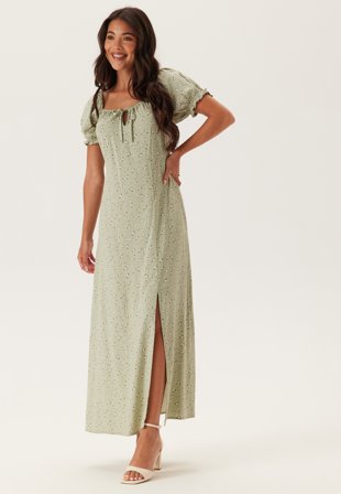Bubbleroom - Front Tie Long Viscose Dress - Green/Floral - Kläder